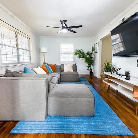 Luxury Home 5 Mins To Mercedes-Benz Stadium